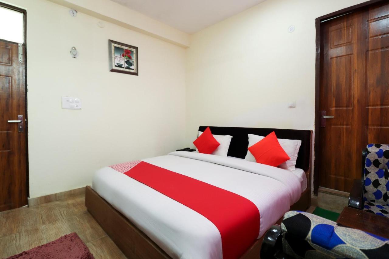 Silver Dew Resorts And Restaurant Đồi Đồi Dhanaulti Ngoại thất bức ảnh