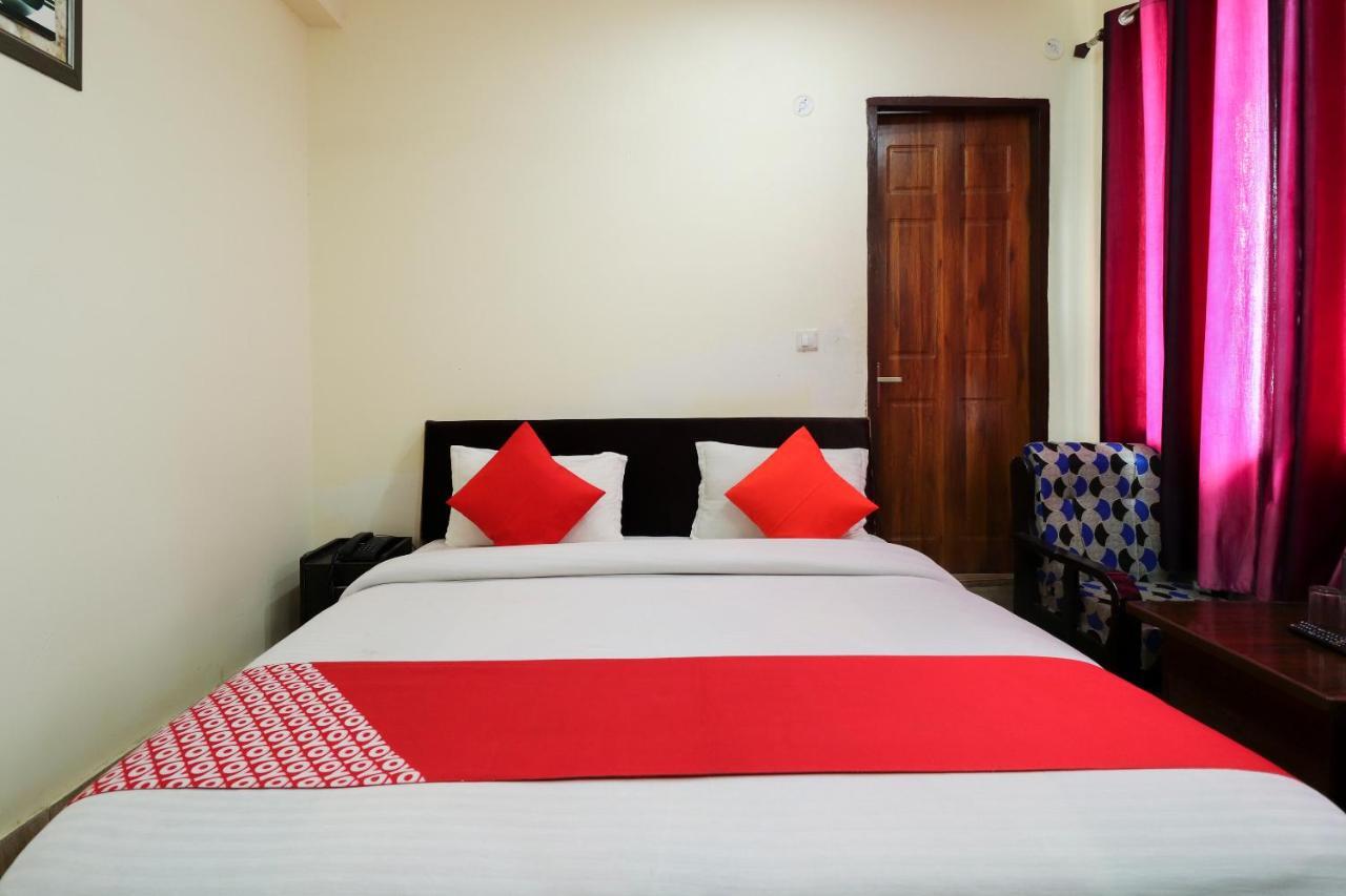 Silver Dew Resorts And Restaurant Đồi Đồi Dhanaulti Ngoại thất bức ảnh