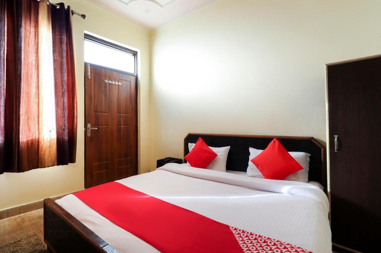 Silver Dew Resorts And Restaurant Đồi Đồi Dhanaulti Ngoại thất bức ảnh