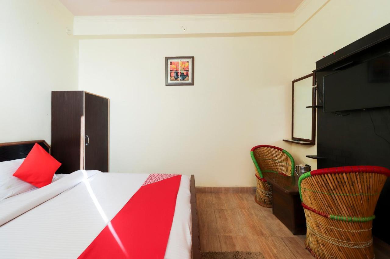 Silver Dew Resorts And Restaurant Đồi Đồi Dhanaulti Ngoại thất bức ảnh