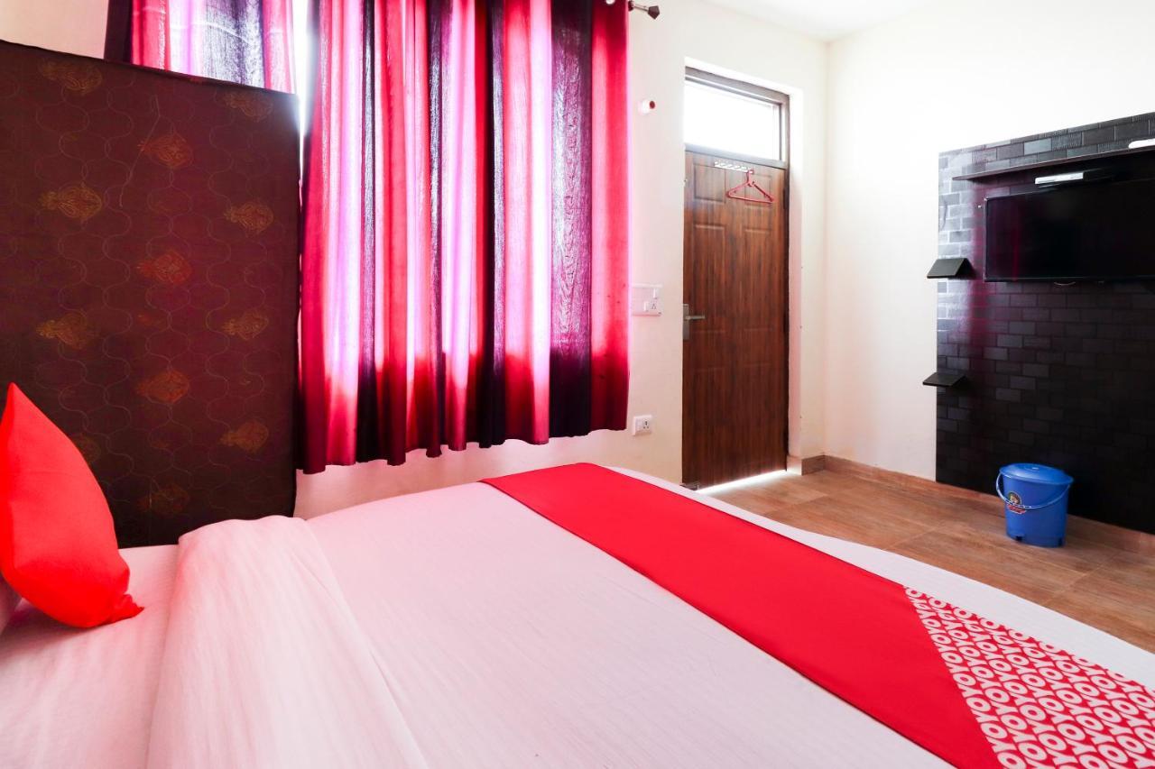 Silver Dew Resorts And Restaurant Đồi Đồi Dhanaulti Ngoại thất bức ảnh