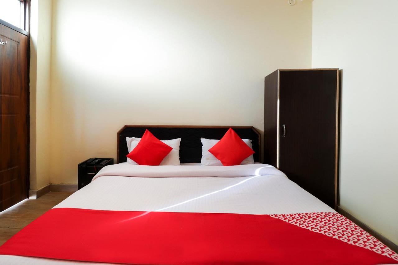 Silver Dew Resorts And Restaurant Đồi Đồi Dhanaulti Ngoại thất bức ảnh