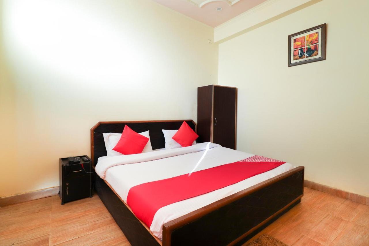 Silver Dew Resorts And Restaurant Đồi Đồi Dhanaulti Ngoại thất bức ảnh