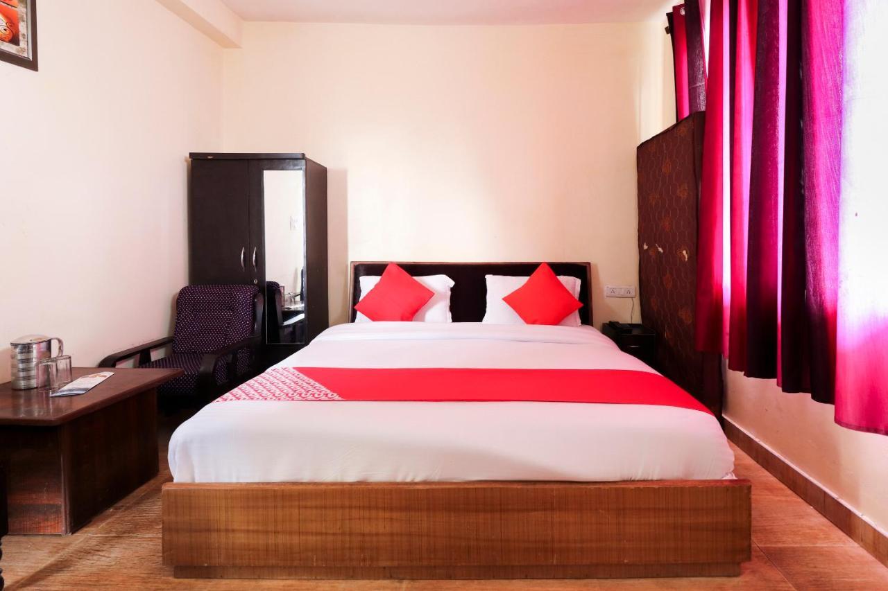 Silver Dew Resorts And Restaurant Đồi Đồi Dhanaulti Ngoại thất bức ảnh