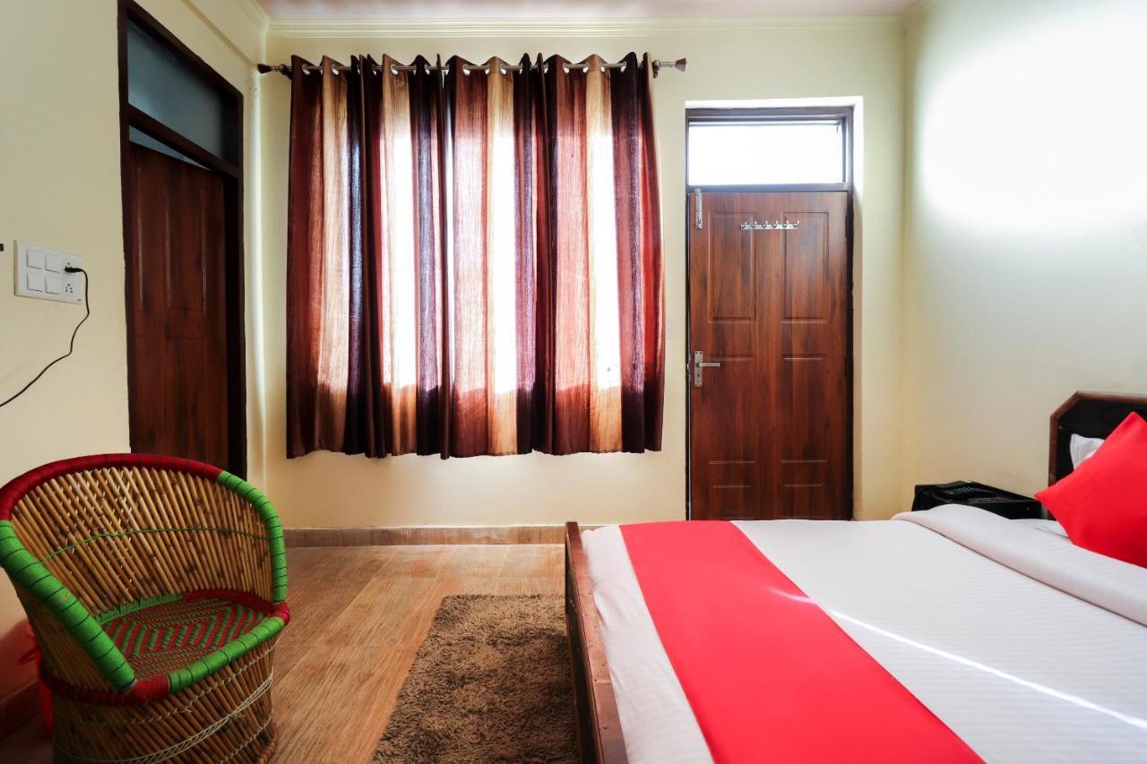 Silver Dew Resorts And Restaurant Đồi Đồi Dhanaulti Ngoại thất bức ảnh