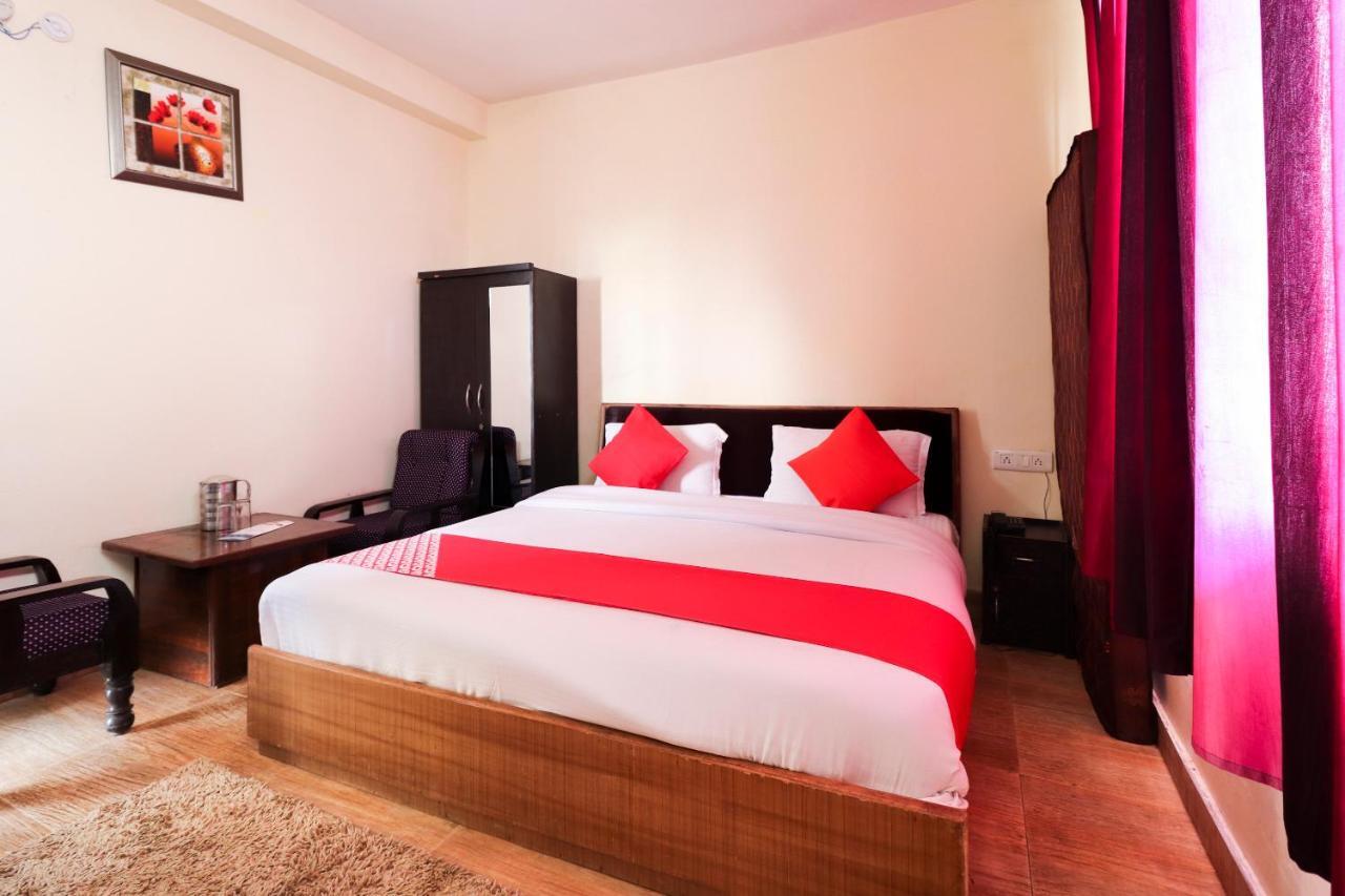 Silver Dew Resorts And Restaurant Đồi Đồi Dhanaulti Ngoại thất bức ảnh