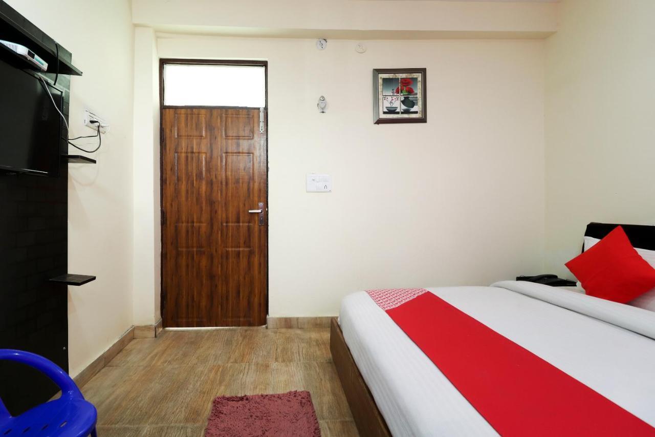 Silver Dew Resorts And Restaurant Đồi Đồi Dhanaulti Ngoại thất bức ảnh